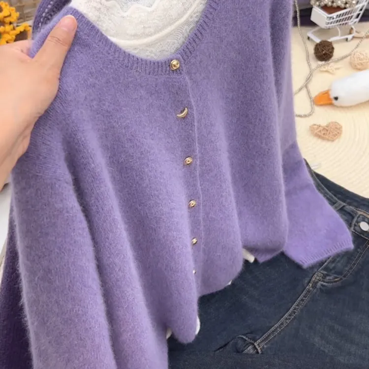 2025年冬季大码女装时尚设计感显瘦圆领金属扣针织衫毛衣外套上衣