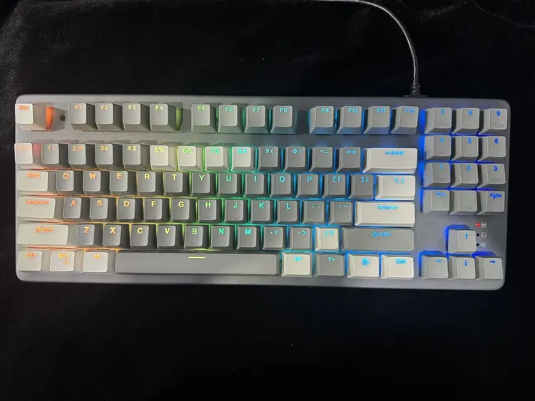 9新 ZIDLI/磁动力 ZGK01电竞游戏机械键盘RGB光效LK光轴热插拔