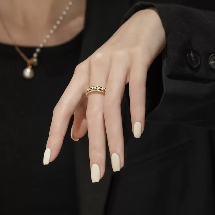 【极致单色】海棠新款纯色手工穿戴甲2025年新款美甲轻奢短款百搭