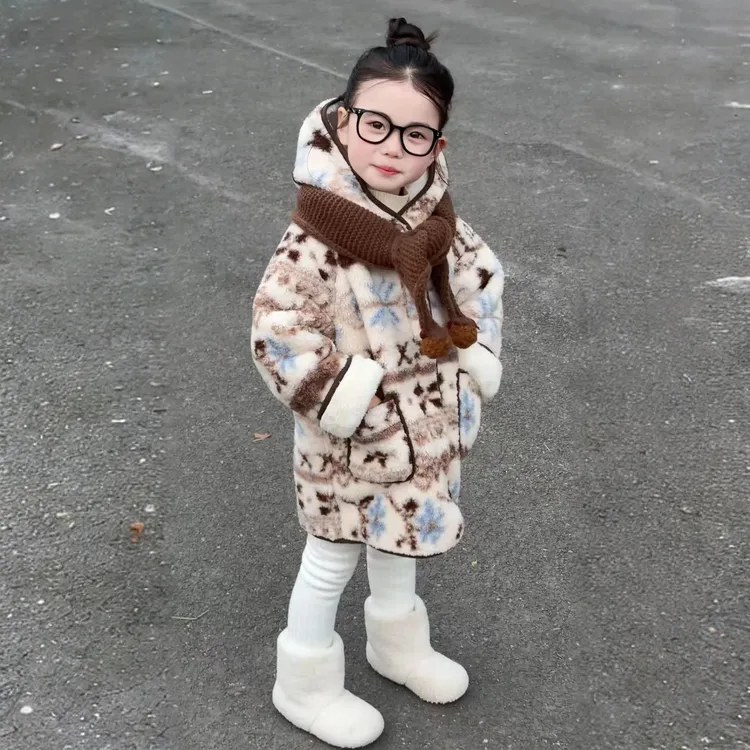 韩国童装2025冬季新款女童连帽加绒加厚毛毛衣儿童费尔岛洋气外套