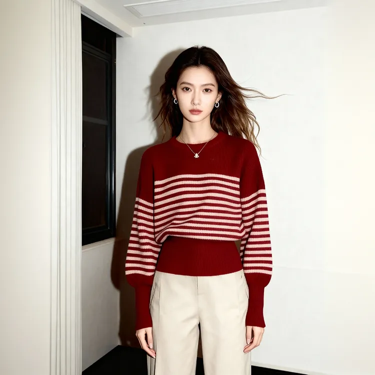 2025年冬季智性条纹美学红色套头针织衫圣诞穿搭慵懒风高级感毛衣