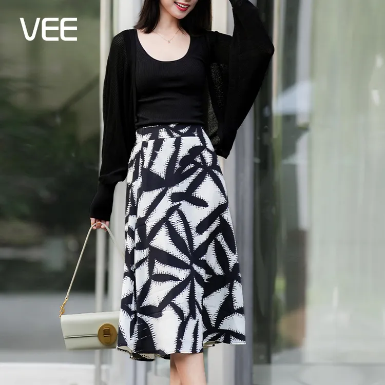 VEE【花园秘境】夏季轻盈印花抗皱显瘦垂感A字伞裙半裙