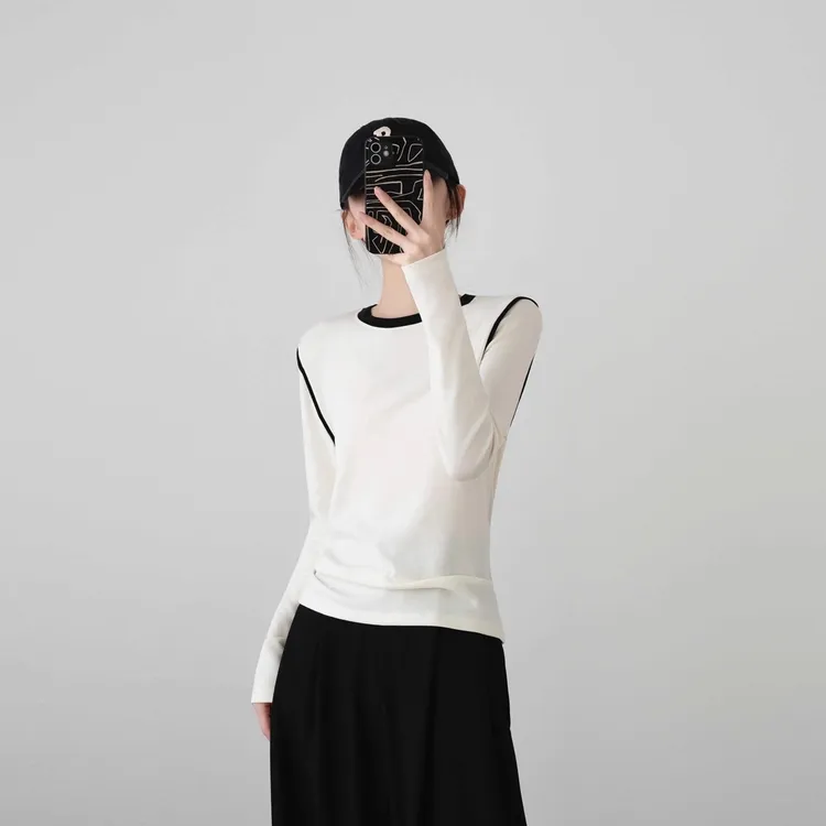 极简风黑白拼色设计感打底衫女2025早秋新款修身正肩百搭打底上衣