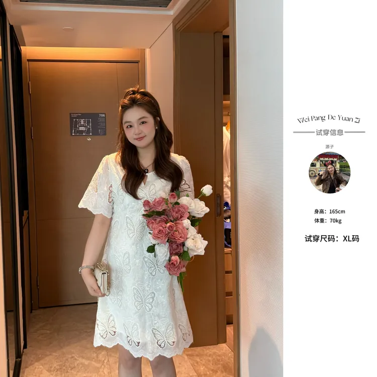 楠序【蝶影呢喃】源子微胖女装 2025年夏减龄气质镂空连衣裙YZ36550
