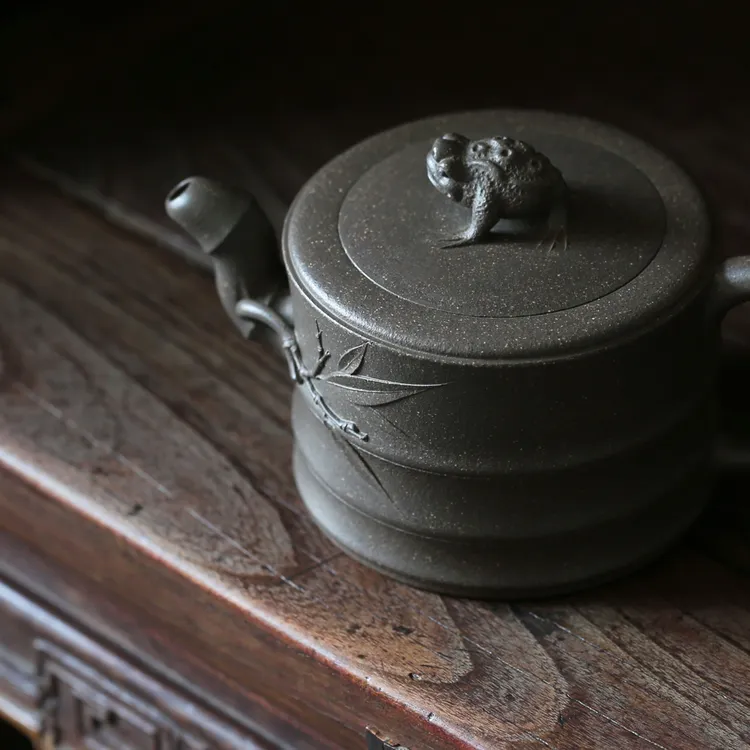 【手艺高超】吴亚亦弟子 柏冰洋 全手工《金蟾竹段》宜兴紫砂壶 280cc