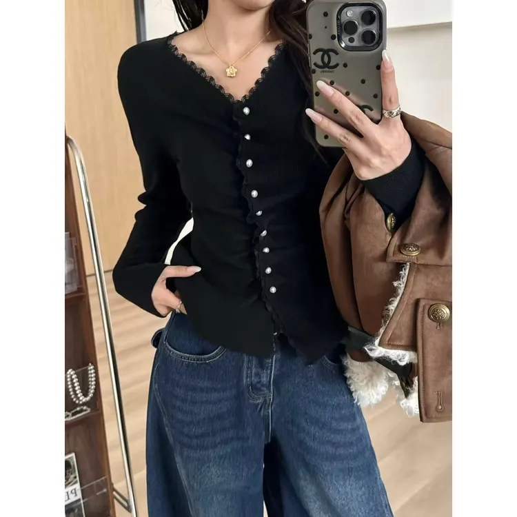 SP【甜心协奏】 法式黑色不规则针织衫女秋冬巨显瘦打底衫内搭打底