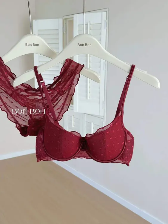 2号链接【51-100】小胸薄款聚拢蕾丝文胸女士内衣一套