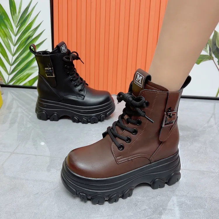 圆头秋冬复古马丁靴百搭加绒胶粘时尚女靴英伦风内增高