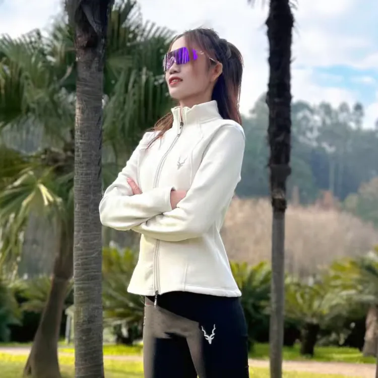 秋冬春秋跑步外套冬季摇粒绒软壳修身跑步女士加绒新款