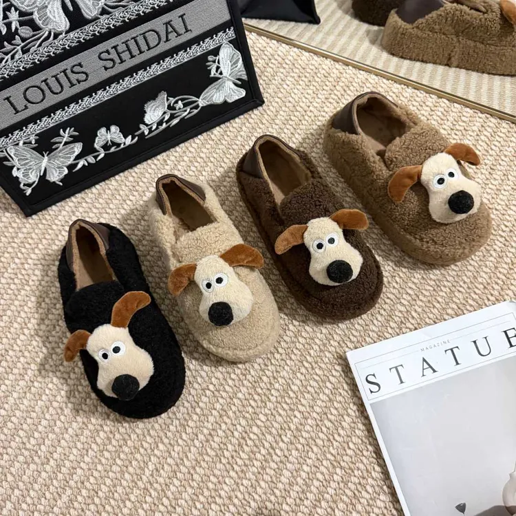 2025秋冬季新款网红时尚厚底加绒防滑包头可爱狗毛毛鞋毛拖