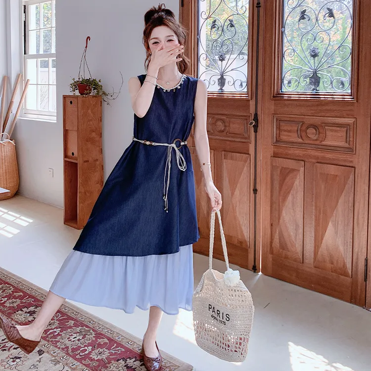 6903藏青色牛仔不规则拼接连衣裙女2025夏新款气质收腰显瘦背心裙