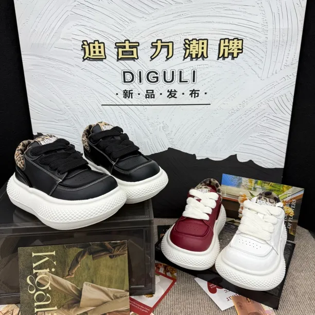 【迪古力】2026新款UFO系列袋鼠鞋厚底Q版丑萌鞋休闲低帮大头鞋莎