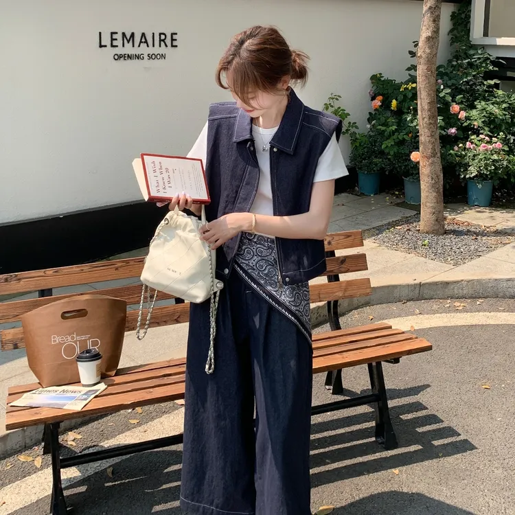 老钱风牛仔马甲阔腿裤套装女2025年夏季新款丝巾设计感穿搭一整套