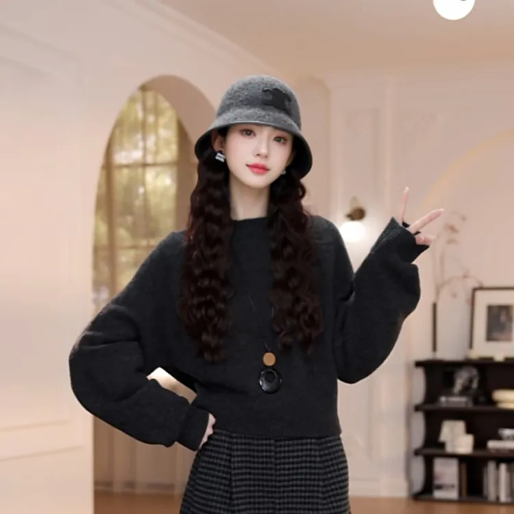 秋冬新款气质休闲复古慵懒风宽松百搭圆领毛衣女长袖打底针织衫