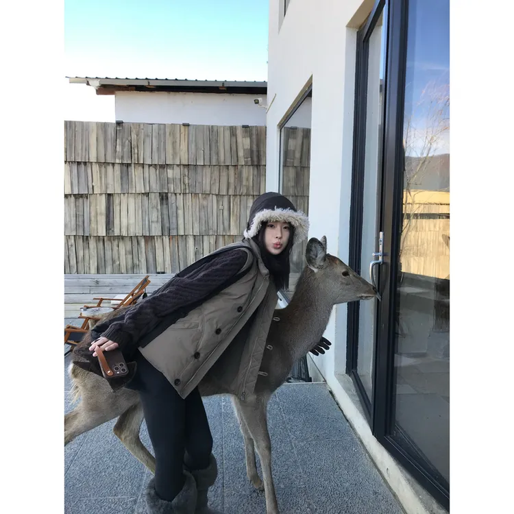 ZHONG HE · 25秋冬新款简约休闲宽松立领鸭绒马甲无袖羽绒服外套