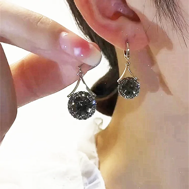 铜合金锆石耳饰 闪钻耳环女时尚轻奢高级感复古耳扣小众流苏耳饰