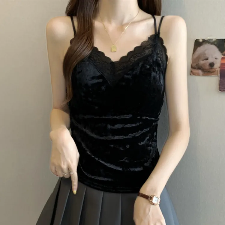 法式金丝绒蕾丝吊带背心女2025年秋季新款带胸垫一体内搭外穿上衣