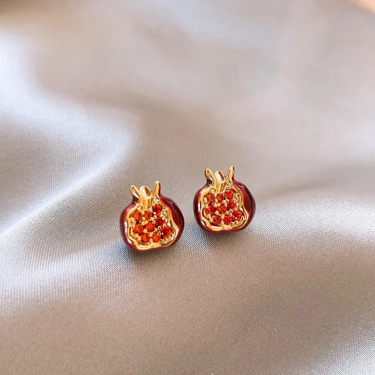 铜合金耳饰 红色石榴微镶耳钉女2025新款爆款耳饰秋冬双十一耳环