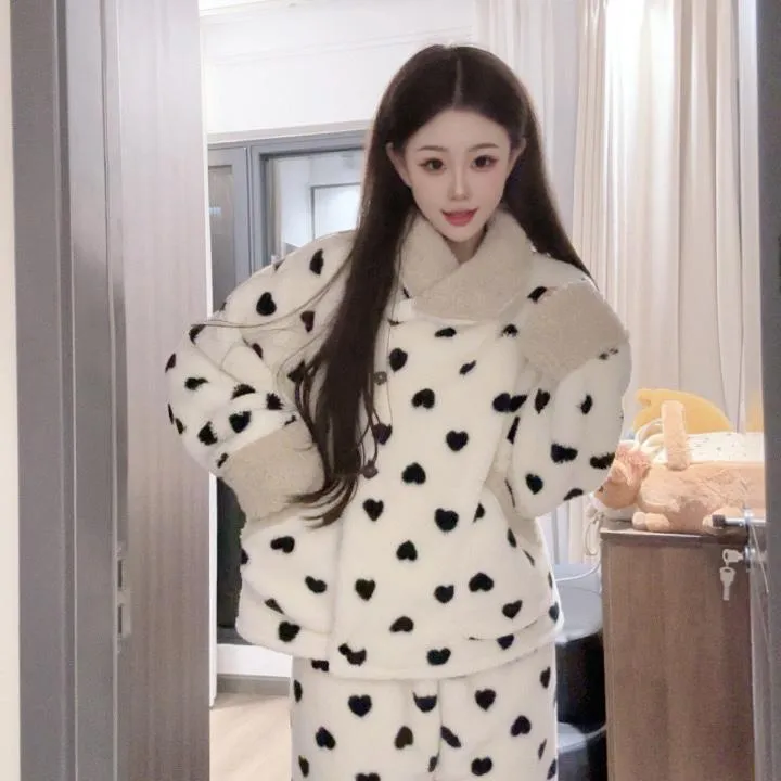 珊瑚绒睡衣女冬季爱心豆豆可爱加厚加绒保暖翻领甜美网红家居服