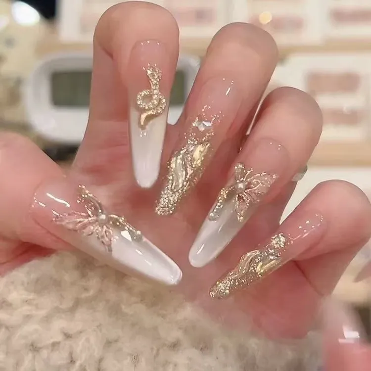 【金蛇来财】2025新款纯手工定制穿戴甲蛇年猫眼高级感显白气质美甲