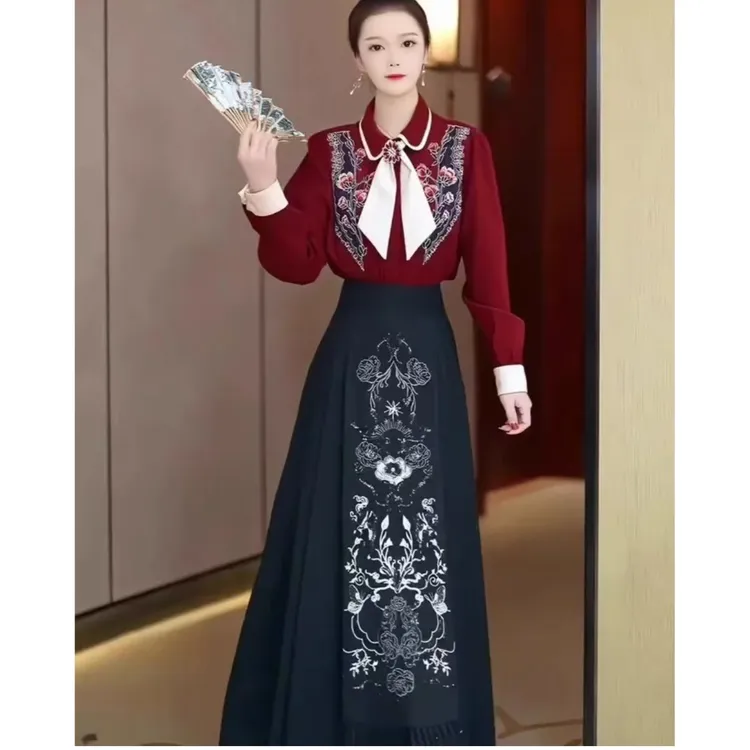 【现货现发】春秋款黑色轻奢刺绣流苏拉链款马面裙