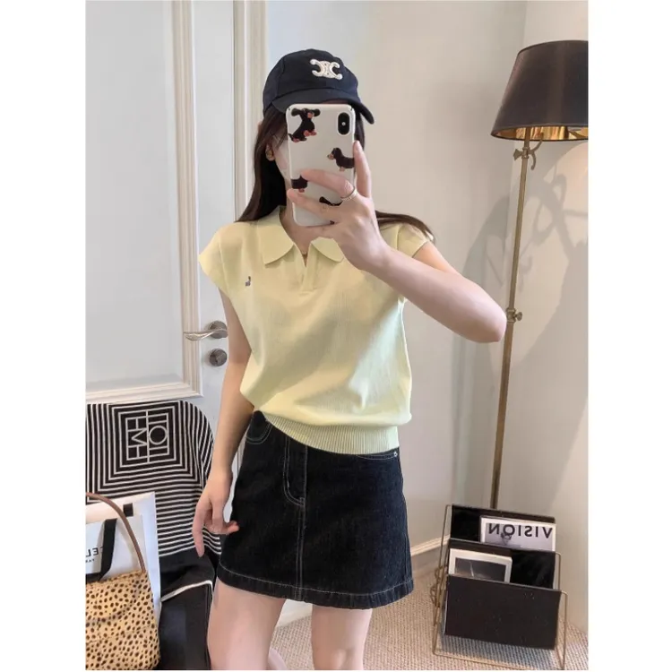 polo领刺绣小狗短袖正肩t恤女夏季薄款冰丝v领短款针织小飞袖上衣