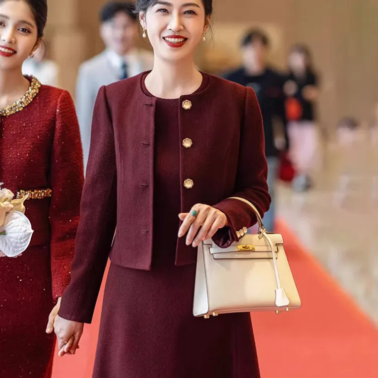 2025春秋季喜婆婆小香风套装高端轻奢复古红喜妈妈结婚宴礼服裙