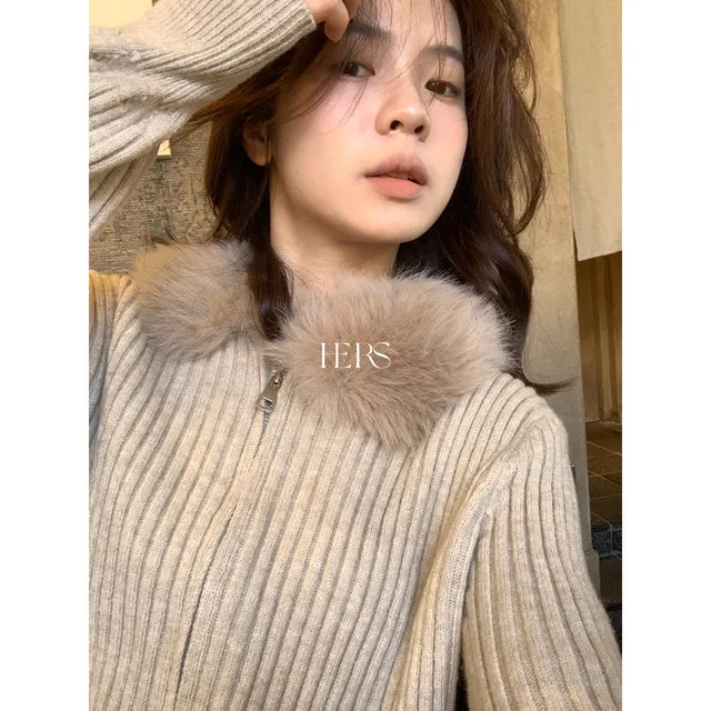 Hers十三行冬上新大毛领简约日常复古毛毛领拉链保暖毛衣女