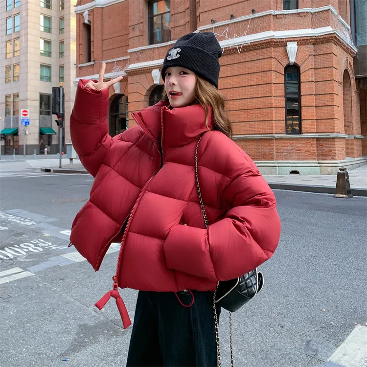 新年红短款泡芙羽绒服外套女冬季今年新款独特巨好看白鸭绒面包服