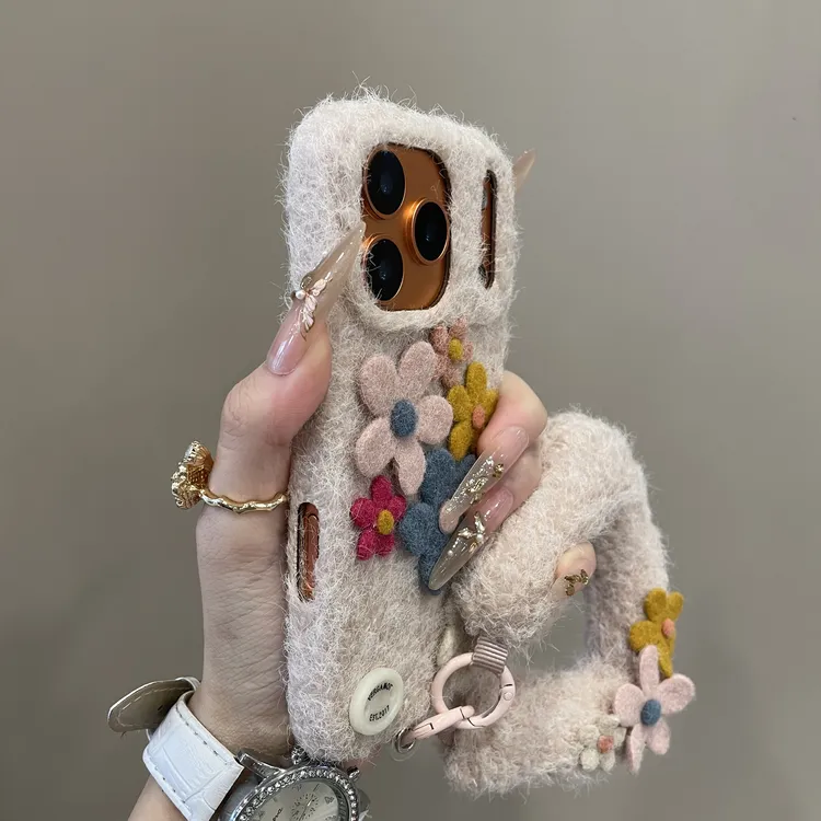 秋冬绒布彩色毛毡花朵适用iPhone17pro手机壳16pm情侣15简约14pro