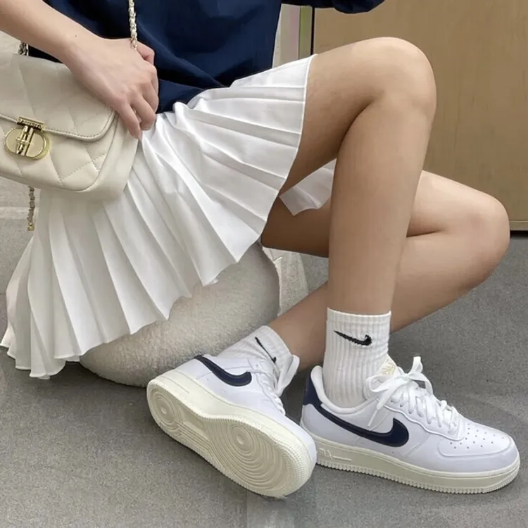 耐克（NIKE）女鞋AF1空军一号运动鞋休闲板鞋百搭小白鞋FZ6768-100