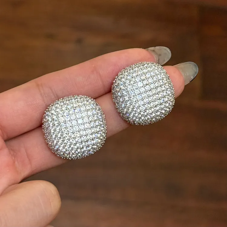 铜合金合成锆石耳饰 E0535时尚气质百搭时髦女明星同款耳钉轻奢