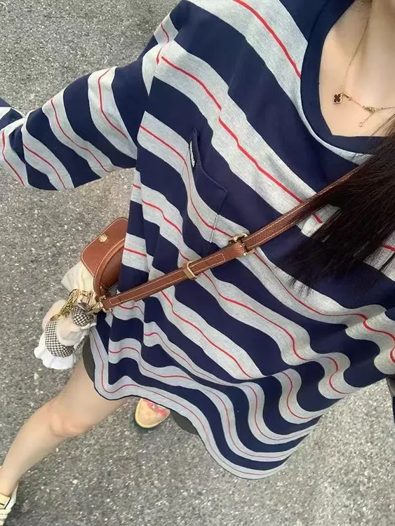 撞色圆领miu系穿搭早秋新款藏蓝条纹长袖T恤女上衣百搭休闲别致