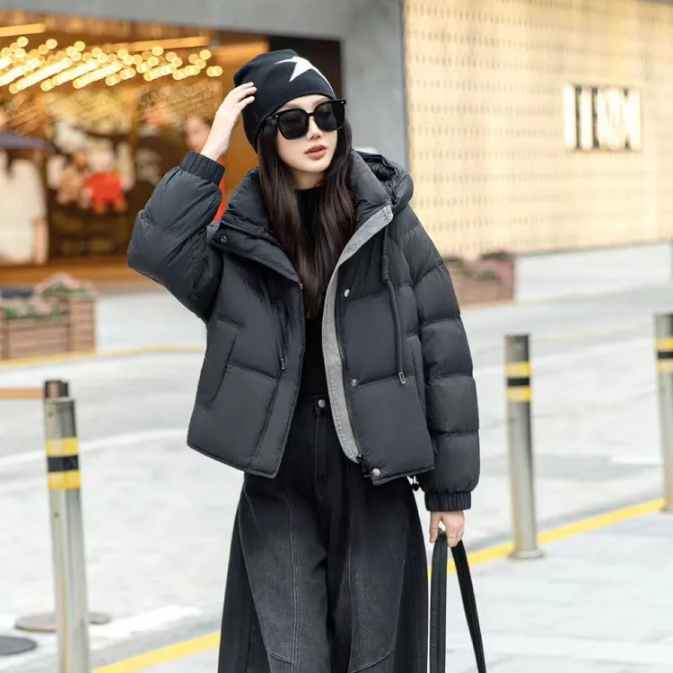 【韩衣舍】6129拼接牛仔短款连帽保暖白鸭绒冬季羽绒外套时尚宽松