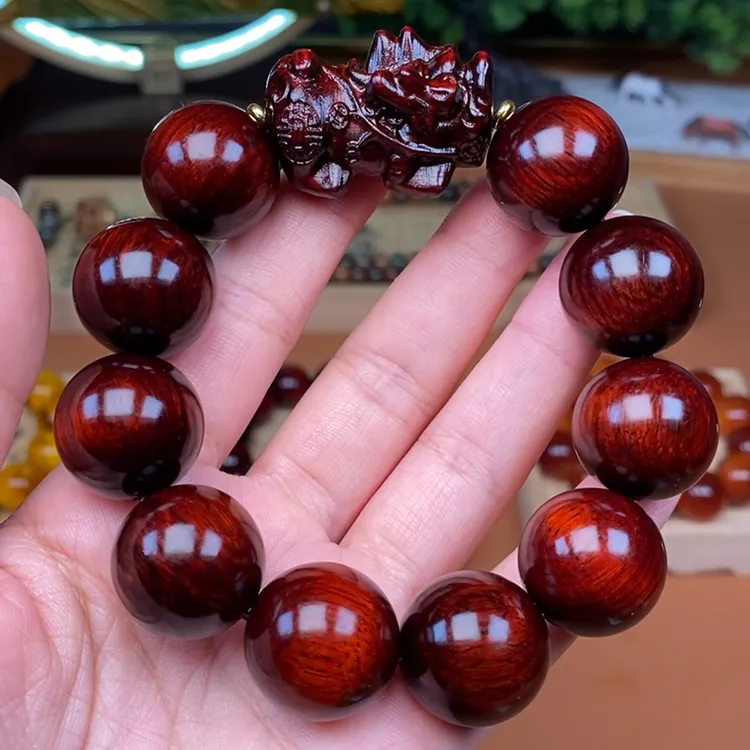 【年终促】精致霸气貔貅手串高油密沉水紫檀老料男士高端大气文玩商品图