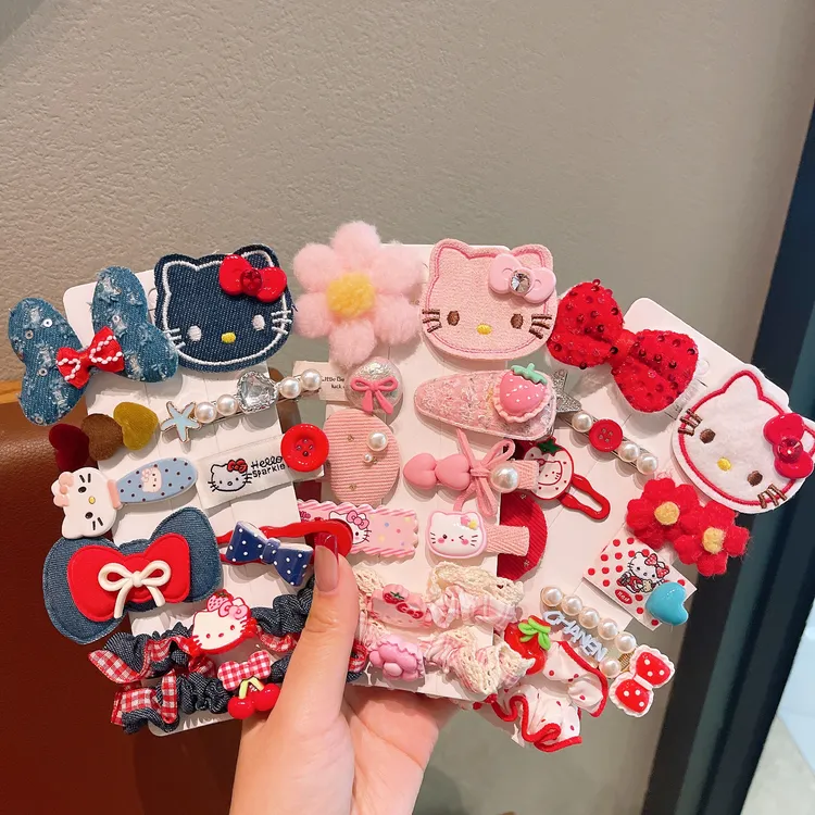 儿童秋冬毛绒凯蒂发夹女童可爱卡通发卡头饰宝宝侧边刘海夹子发饰