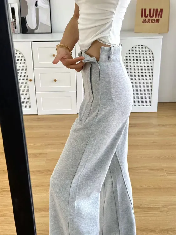 V腰设计灰色微喇休闲裤女2025秋季新款高腰显瘦百搭松弛阔腿卫裤