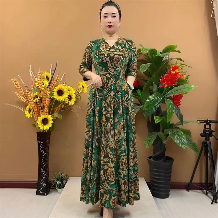 夏季中年妈妈连衣裙女花色冰麻高弹洋气减龄优雅气质碎花大摆长裙