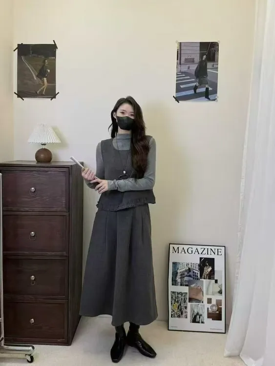 高级感韩系西装呢料马甲+长袖打底+后松紧腰半裙套装3件套裙秋冬