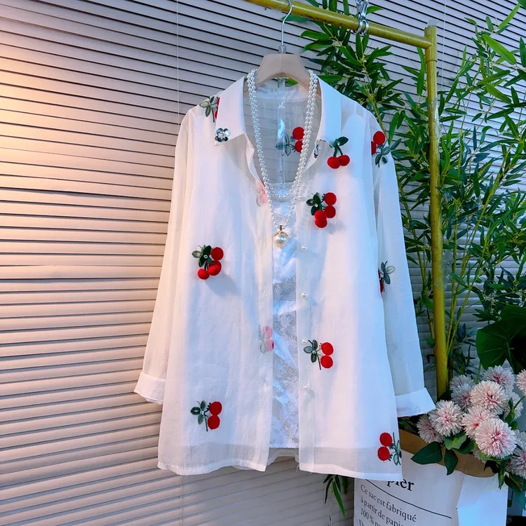 617胖mm夏季新款欧货重工刺绣中长款设计感polo领宽松防晒衬衫