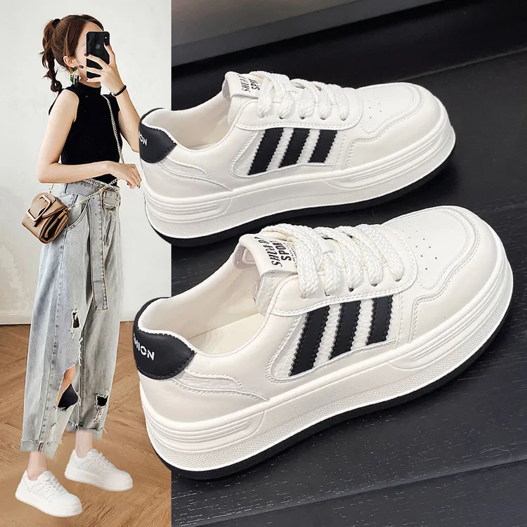 秋款新款小白鞋女轻便平底百搭皮面板鞋经典学生单鞋休闲鞋 8433