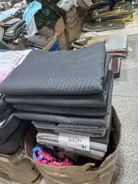 《厚广家》3楼160×240深灰色化纤床盖 发1张 