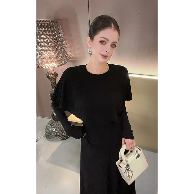 （特价）圆领斗篷拼接长袖针织上衣CS31120