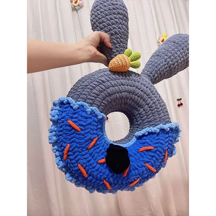 疯狂动物城！朱迪尼克甜甜圈抱枕冰条粗毛线钩针手工编织DIY材料包