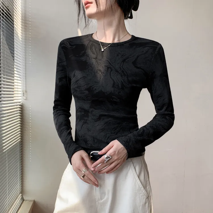 圆领扎染正肩长袖T恤女2025秋季新款小众内搭打底衫修身显瘦上衣