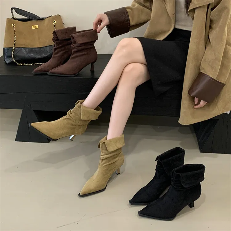 洋气爆款女靴靴子粗跟新款秋冬瘦瘦靴时尚百搭高跟尖头短靴成欧