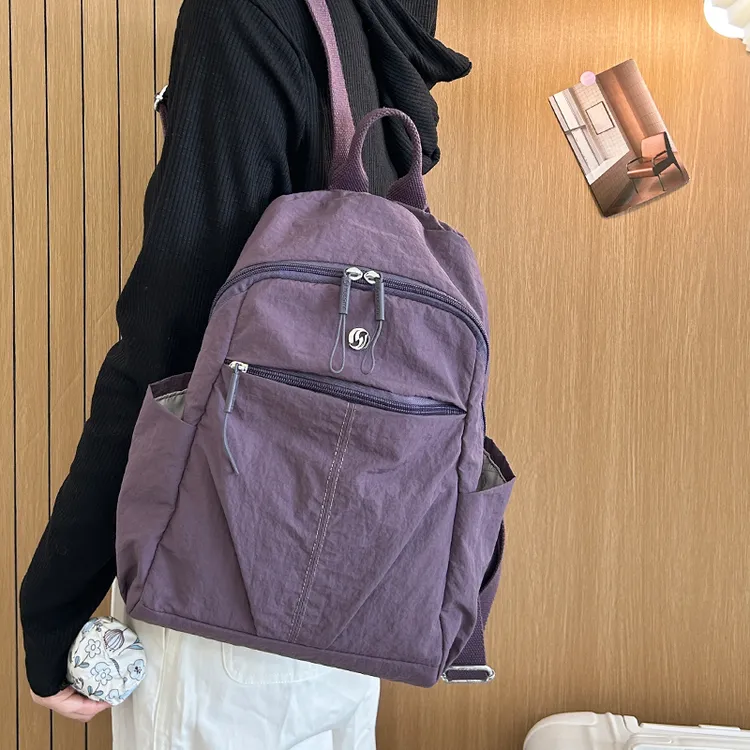 泡芙系列双肩包防泼水超轻降落伞面料小背包简约休闲女包妈咪包
