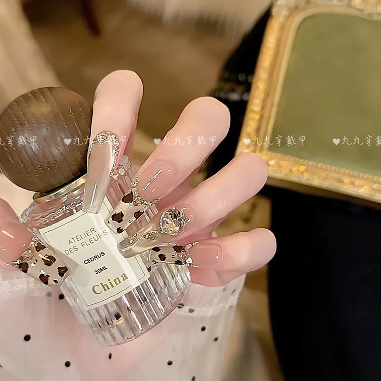 琉璃星河 手工穿戴甲豹纹高级镶钻轻奢显白光疗美甲可拆卸穿戴甲
