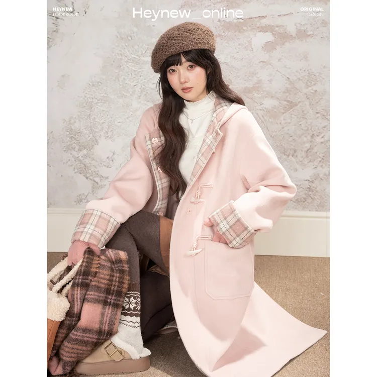 【初桃雾粉】格纹拼接牛角扣连帽外套冬甜美遮肉保暖毛呢大衣5D031