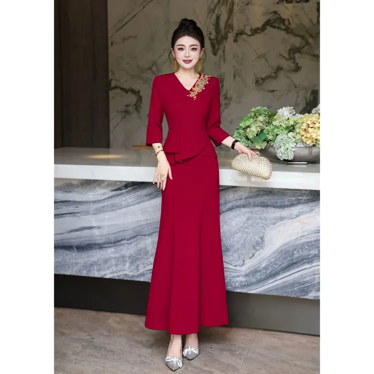 高档婚礼订珠花朵V领敬酒服礼服裙秋冬七分袖红色新娘喜妈连衣裙